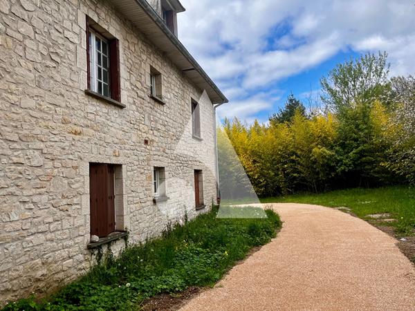 Maison 11 pièces 308 m2