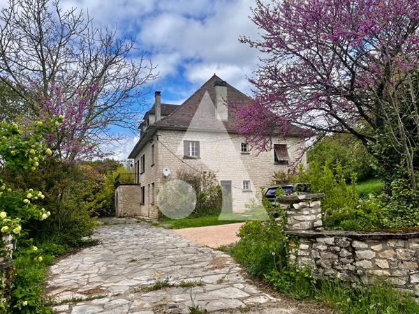 Maison 11 pièces 308 m2
