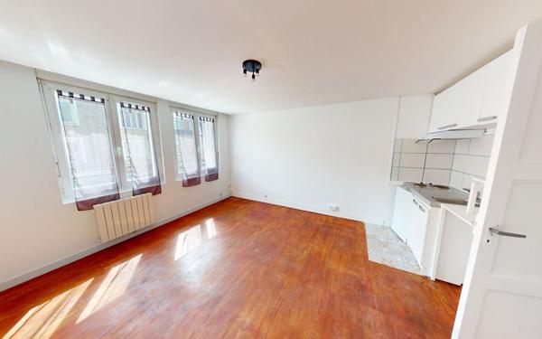 Appartement à louer    1 pièce •  La Haye-du-Puits