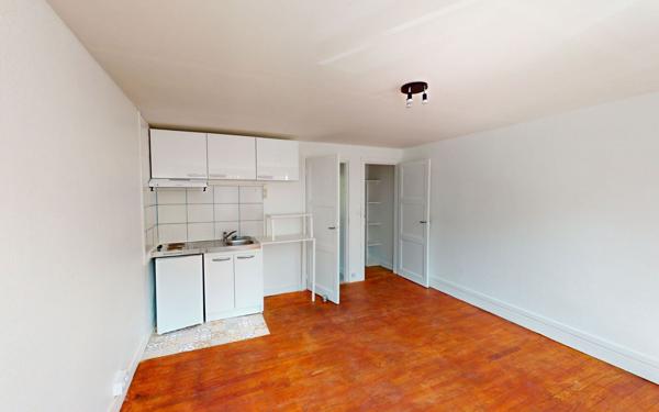Appartement à louer    1 pièce •  La Haye-du-Puits