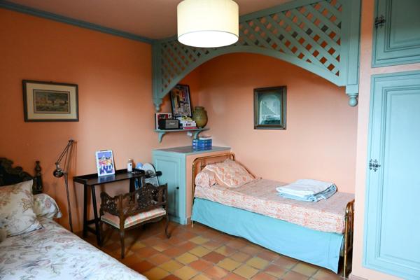Bastide à vendre 7 pièces + dépendances (13)