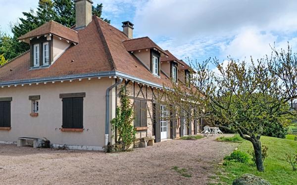 Maison à vendre    6 pièces • 188 m2 Abrest