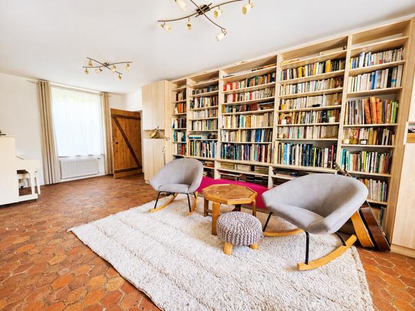 Maison
         8 pièces
        - 276 m² 385 000 € *