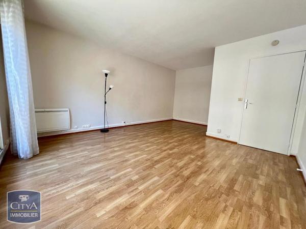 Appartement à louer 1 pièce 32.6m² Versailles (78000)