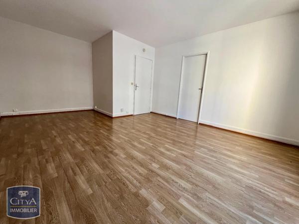 Appartement à louer 1 pièce 32.6m² Versailles (78000)
