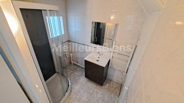 Maison de ville mitoyenne / cave voûtée