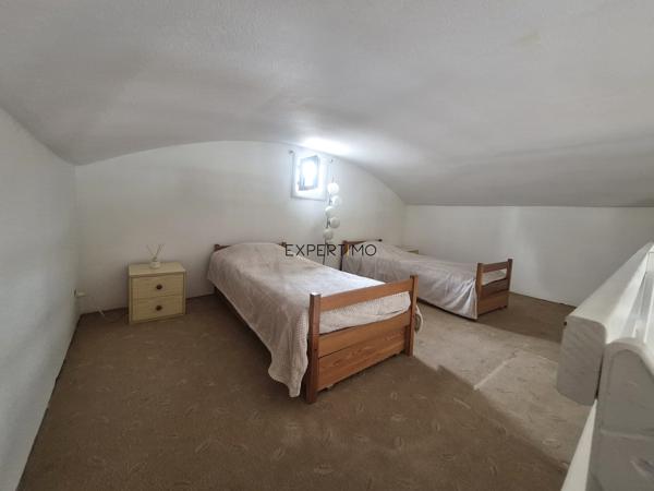 APPARTEMENT AVEC TERRASSE ET PARKING PRIVE