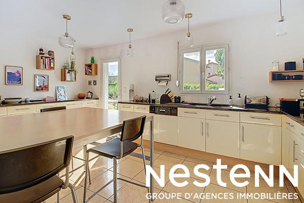 A vendre: Jolie villa avec piscine - 69220 BELLEVILLE EN BEAUJOLAIS