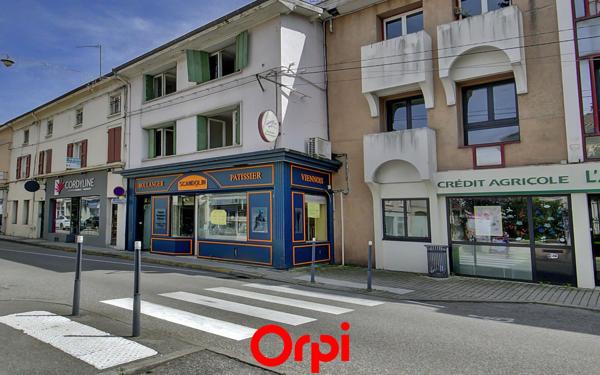 Appartement à vendre    2 pièces •  Bourgoin-Jallieu