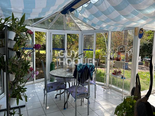 Maison d'Artix : Un Havre de Paix à Vendre