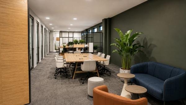 Bureaux à louer Paris 18 verrière et accès livraison proche Montmartre