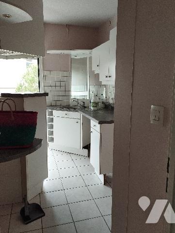 A VENDRE Toulouse 7 Deniers face au STADE  agréable appartement type 2 de 49m²avec Parking