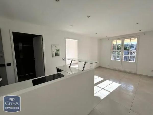 Appartement à louer 2 pièces 31m² Vallauris (06220)