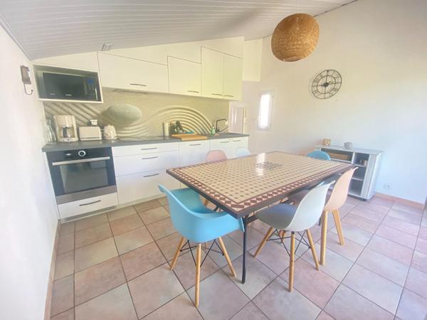Maison de plain pied sous les pins !