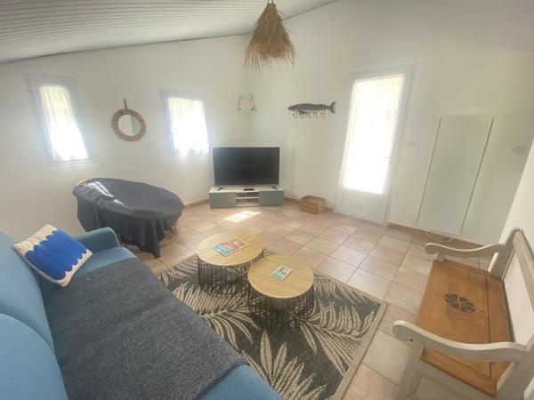 Maison de plain pied sous les pins !