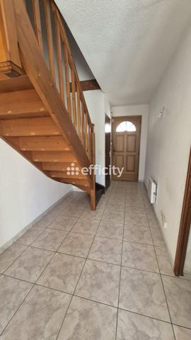 Maison
         4 pièces
        - 74 m² 232 000 € *