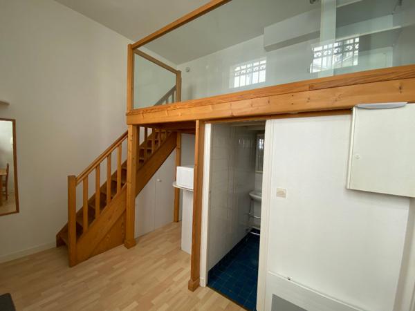 Appartement studio meublé Angers 12 m²