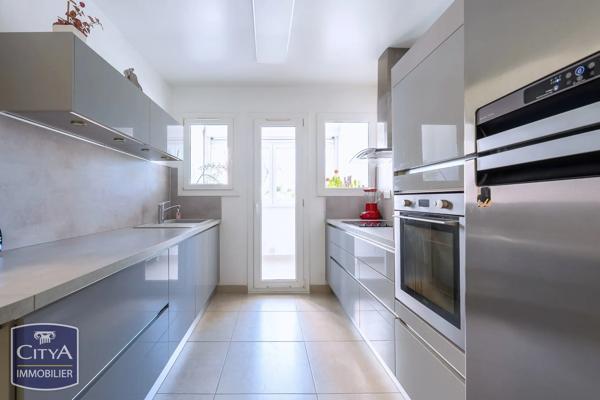 Appartement à vendre 4 pièces 91m² Istres (13800)