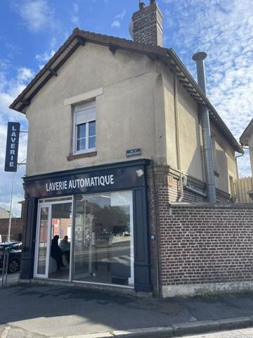 Local 109 m² à Noyon 60400