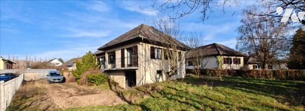 MONTBELIARD (25200) : Une maison de 143 m², T7 sur 11 ares de terrain