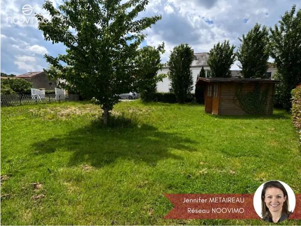 Terrain de 425 m2 libre de constructeur en premier rideau