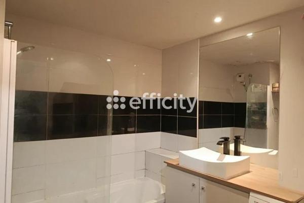 Appartement
         3 pièces
        - 66 m² Exclusivité 256 000 € *
