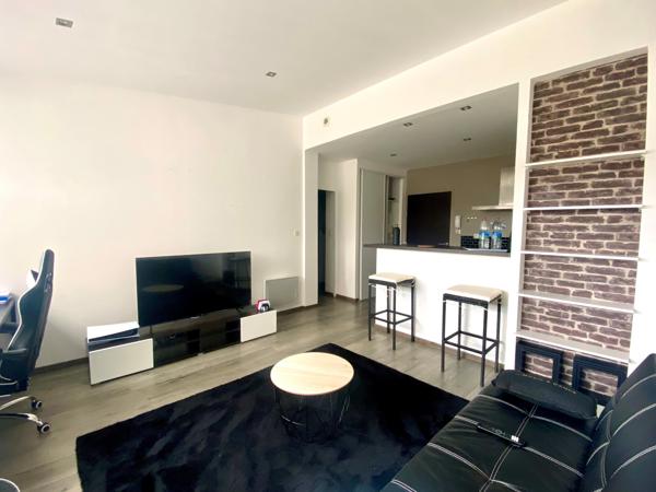 POITIERS - BAS DU CENTRE VILLE - APPARTEMENT T 1 BIS Poitiers (86000)