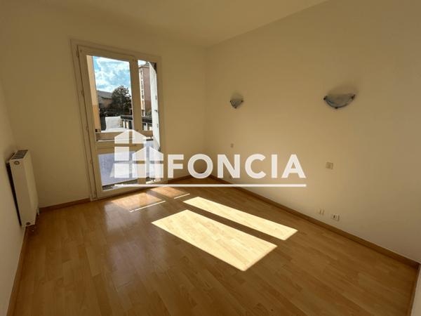Location Appartement 2 pièces 45.77 m² - CARREFOUR SAINT ELOI Rodez 12000