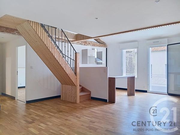 Appartement F3 à vendre  3 pièces - 98,83 m 2   SETE  - 34
