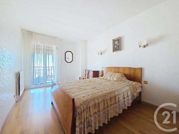 Appartement F3 à vendre  3 pièces - 98,83 m 2   SETE  - 34