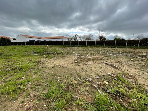 Terrain Le Fenouiller 300 m2