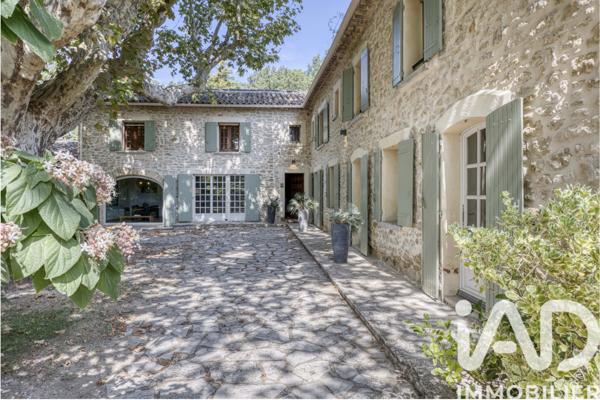 Maison à vendre 13 pièces 500 m² Sarrians