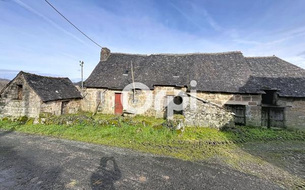 Maison à vendre    2 pièces •  Noailles