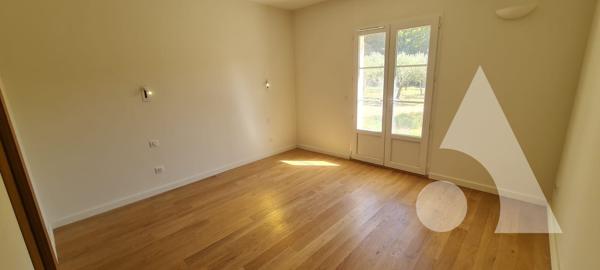 Villa 4 pièces 171 m2