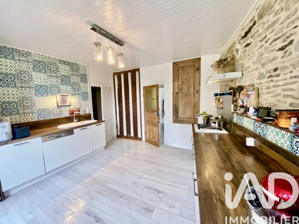 Maison à vendre 10 pièces 217,73 m² La Trinité-Porhoët