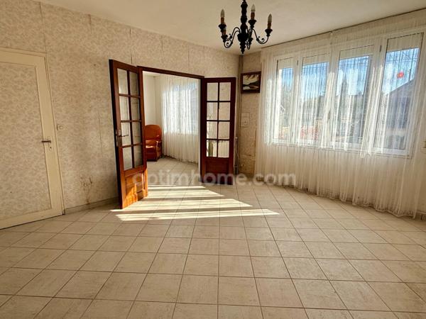 Maison sur sous-sol total à rénover - 106 m2 hab - La Croix En Brie (77)