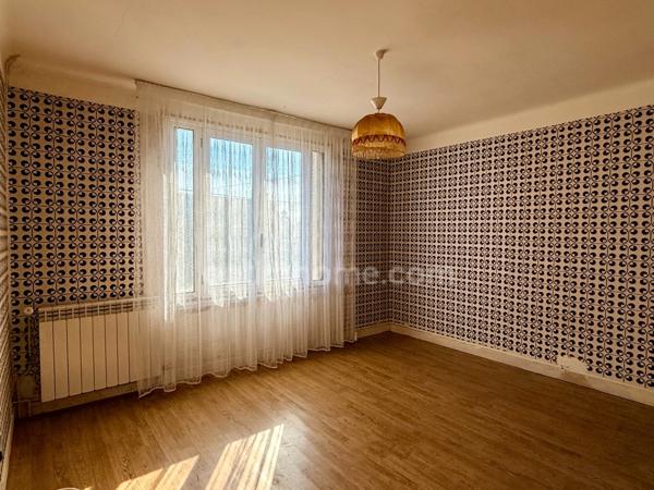 Maison sur sous-sol total à rénover - 106 m2 hab - La Croix En Brie (77)