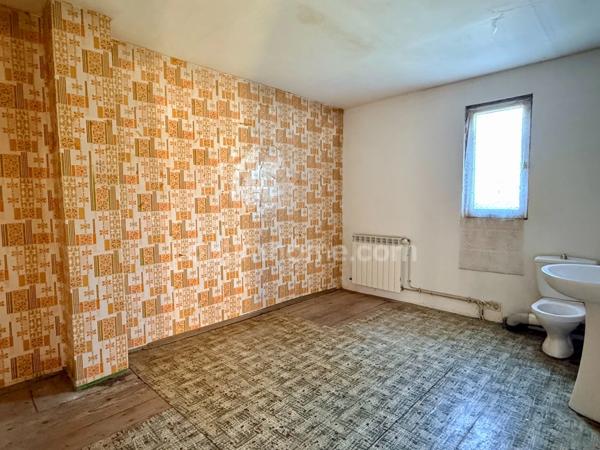 Maison sur sous-sol total à rénover - 106 m2 hab - La Croix En Brie (77)