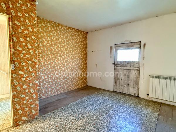 Maison sur sous-sol total à rénover - 106 m2 hab - La Croix En Brie (77)