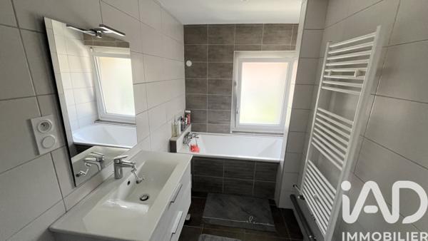 Maison à vendre 6 pièces 137 m² Le Chambon-Feugerolles