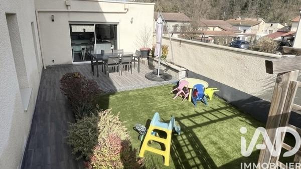 Maison à vendre 6 pièces 137 m² Le Chambon-Feugerolles