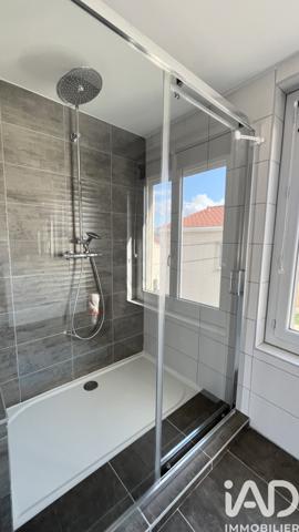 Maison à vendre 6 pièces 137 m² Le Chambon-Feugerolles