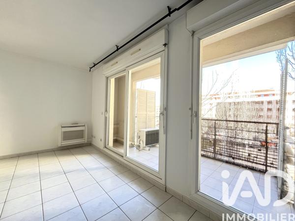 Location appartement 3 pièces 70 m² Aix-en-Provence