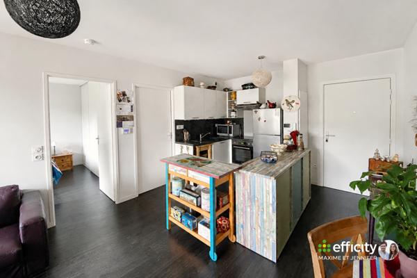 Appartement
         2 pièces
        - 41 m² 187 900 € *