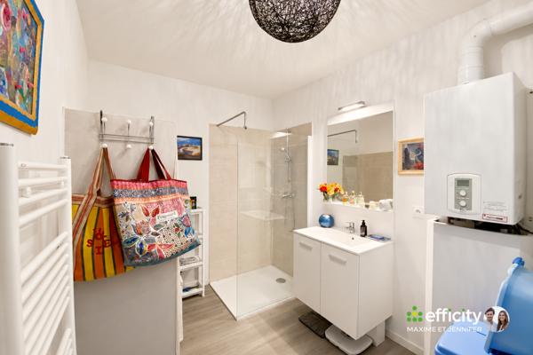 Appartement
         2 pièces
        - 41 m² 187 900 € *
