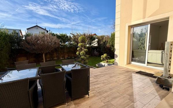 Maison à vendre    6 pièces • 261 m2 Neuilly-sur-Marne