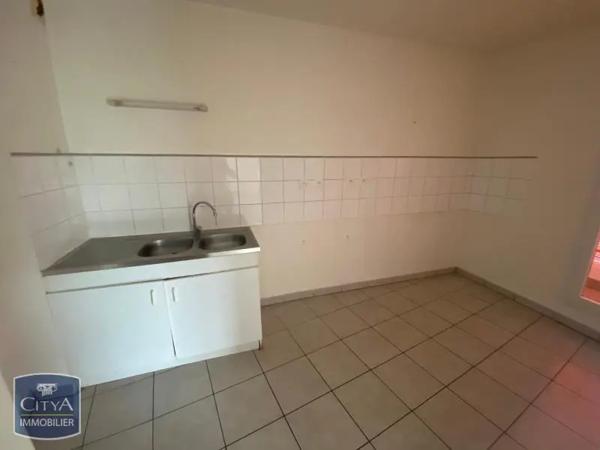 Appartement à louer 3 pièces 75.05m² Saint-Denis (97400)