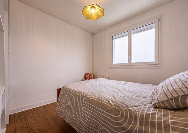 MAISON 3 CHAMBRES + DÉPENDANCE ? RÉNOVATION RÉCENTE ? POTENTIEL D'AGRANDISSEMENT ? BOURG DYNAMIQUE