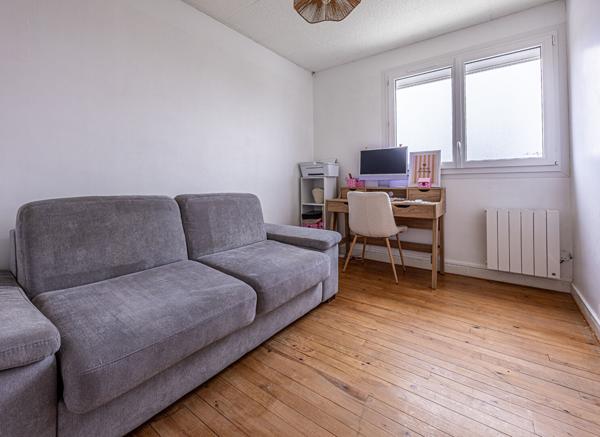 MAISON 3 CHAMBRES + DÉPENDANCE ? RÉNOVATION RÉCENTE ? POTENTIEL D'AGRANDISSEMENT ? BOURG DYNAMIQUE