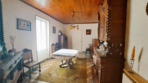 Ancien corps de ferme à proximité de Villeneuve-de-Marsan